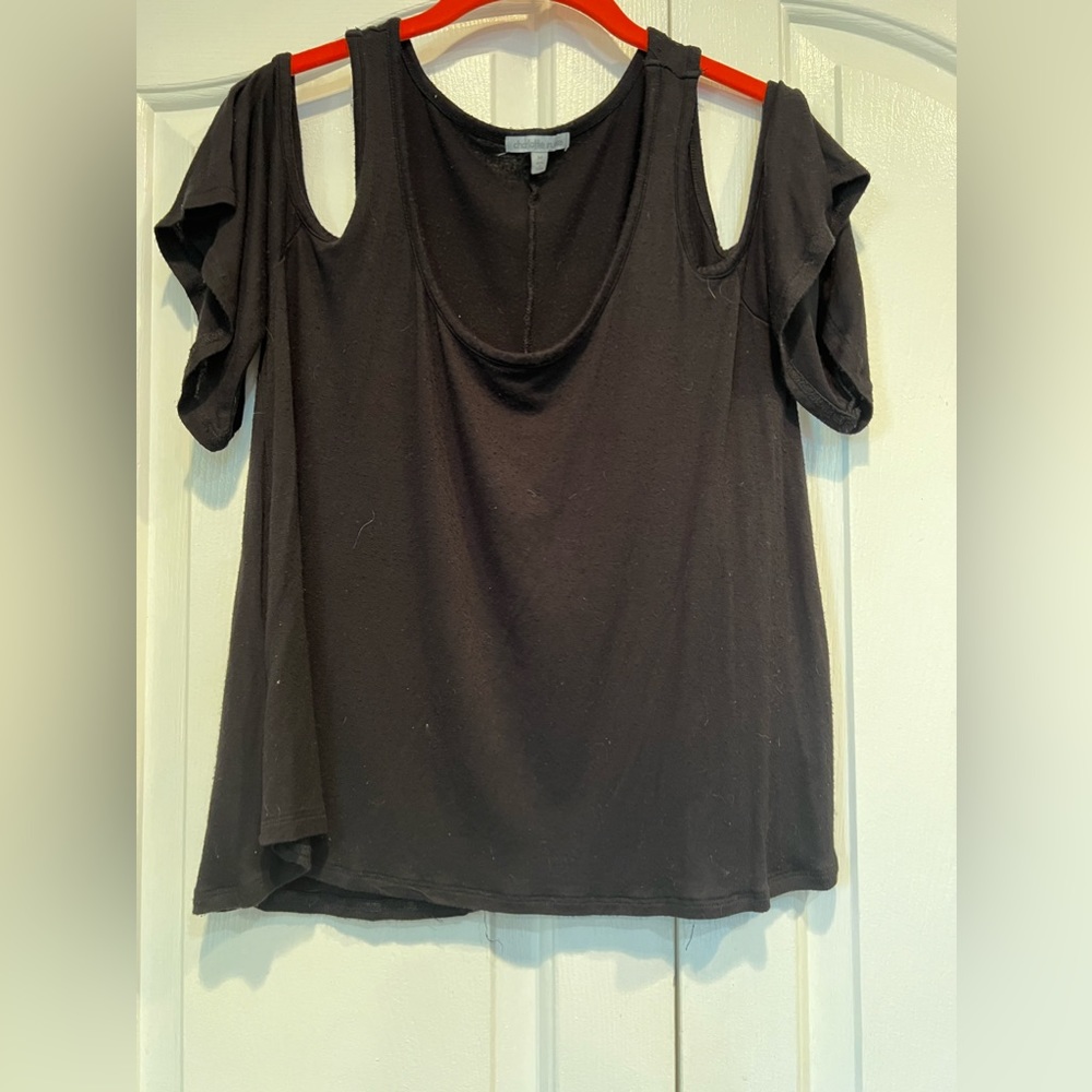 Charlotte Russe Cold Shoulder Top - Picture 5 of 5